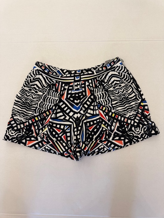 Tart Pants - tarte Black & White Geometric Shorts with Color Accent